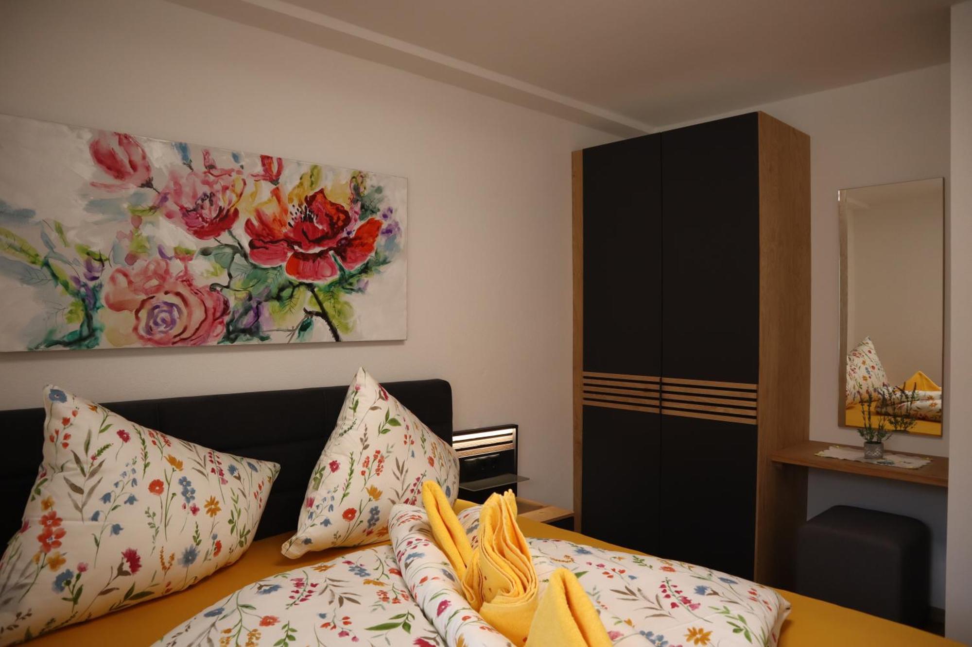 Landhaus-Appartements Warraich シュラートミンク エクステリア 写真
